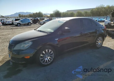 2010 Suzuki Kizashi Se z USA, uszkodzony, nr VIN JS2RE9A3XA6100732